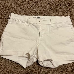 white Old Navy, size 10, women’s semi-fitted shorts